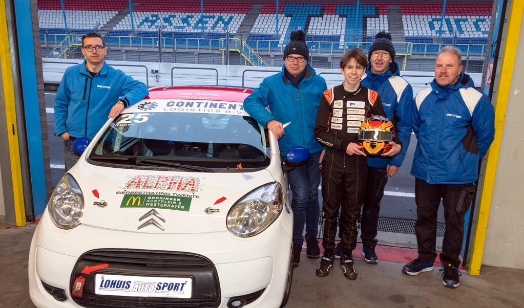 Lukas samen met team Lohuis Autosport.