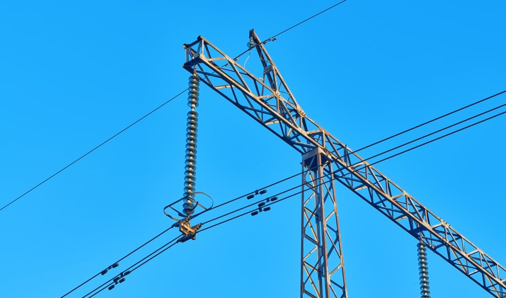 De structurele oplossing is uitbreiding van het hoogspanningsnet.