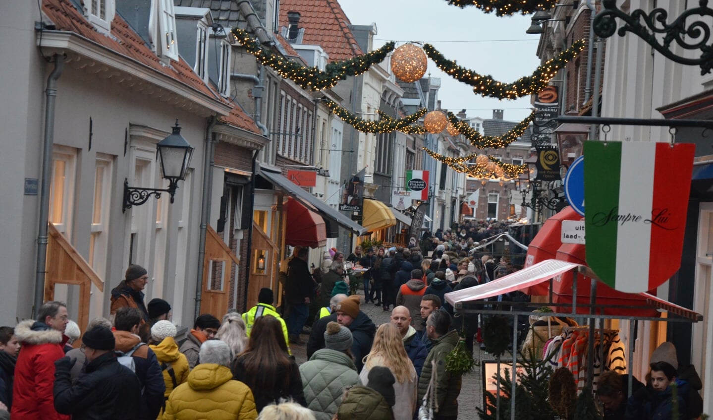 Kerstmarkt In Wijk Bij Duurstede Trekt Veel Bezoekers Wijks Nieuws