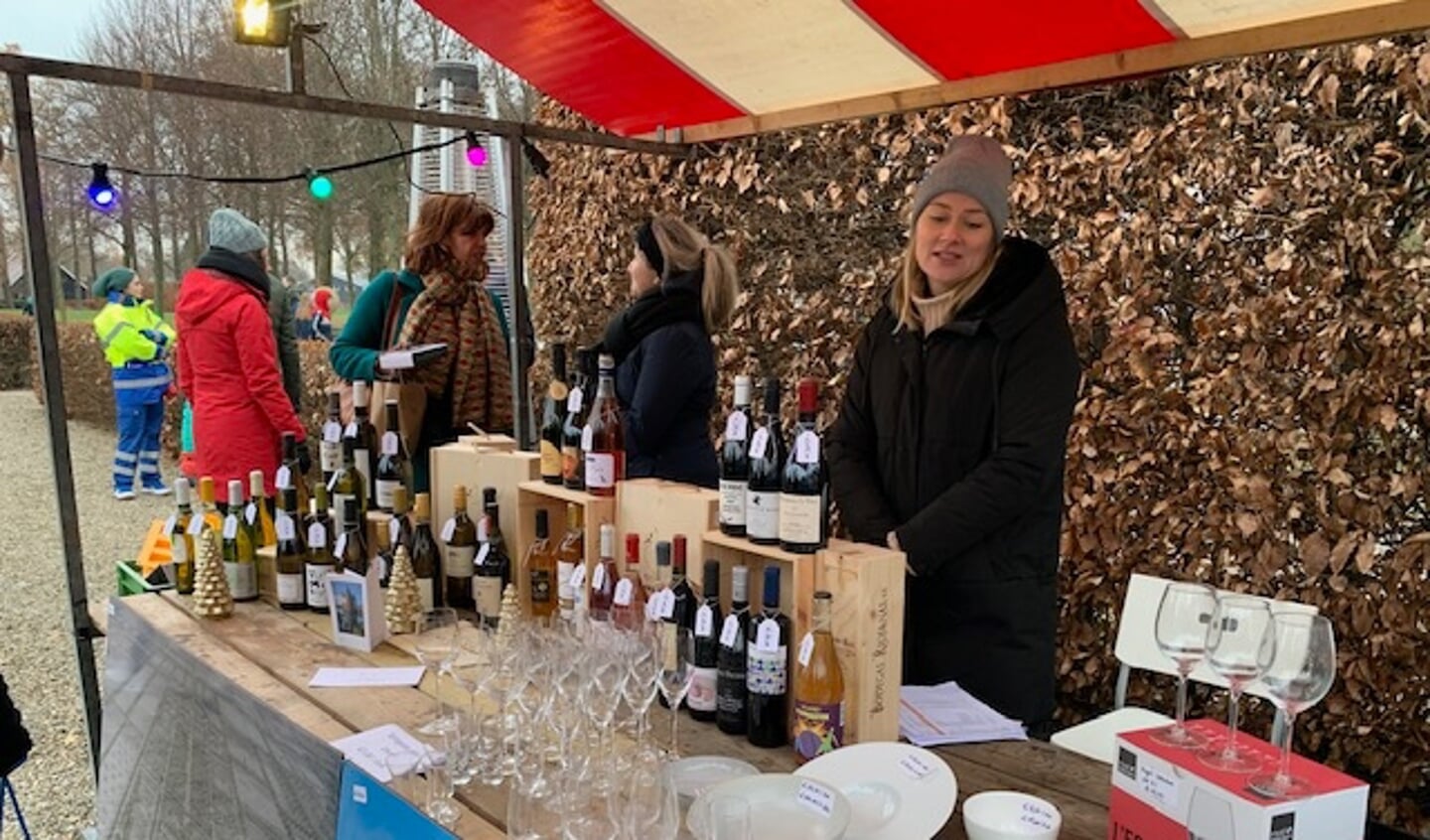 Mooie eerste editie van Kerstmarkt op kasteel Heemstede in Houten