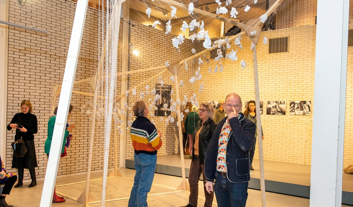 Opening 
expositie Onbereikbare Liefde
in Rietveld Paviljoen door wethouder Tyas Bijlholt