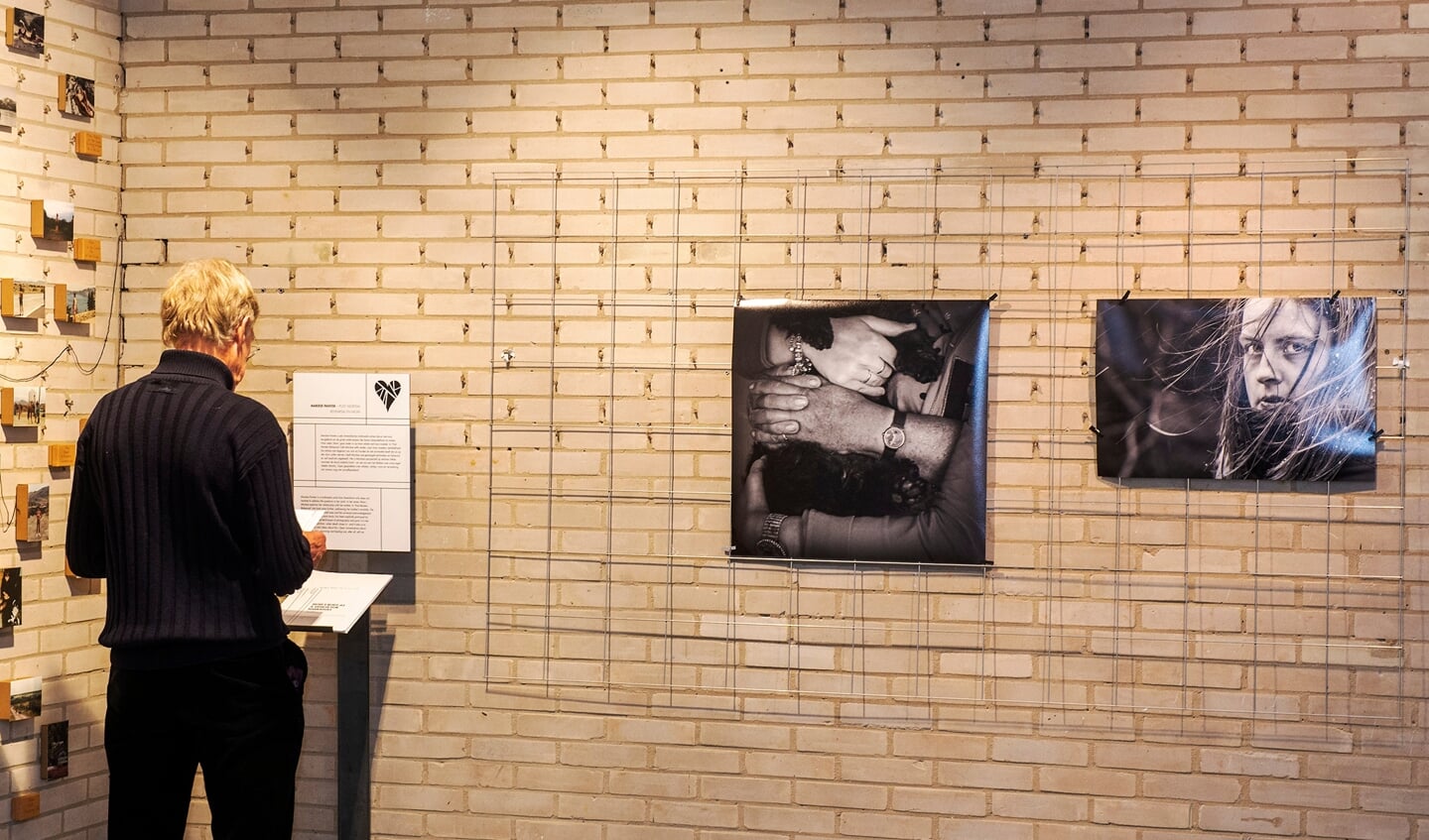 Opening 
expositie Onbereikbare Liefde
in Rietveld Paviljoen door wethouder Tyas Bijlholt
