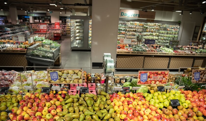 PLUS Leersum ademt ruimte: veel lage schappen, brede paden en een wijdse blik.