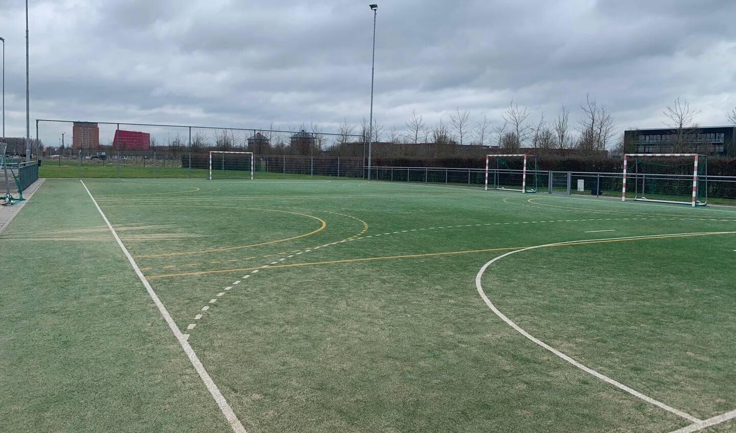 Het voormalig handbalveld op De Meerpaal