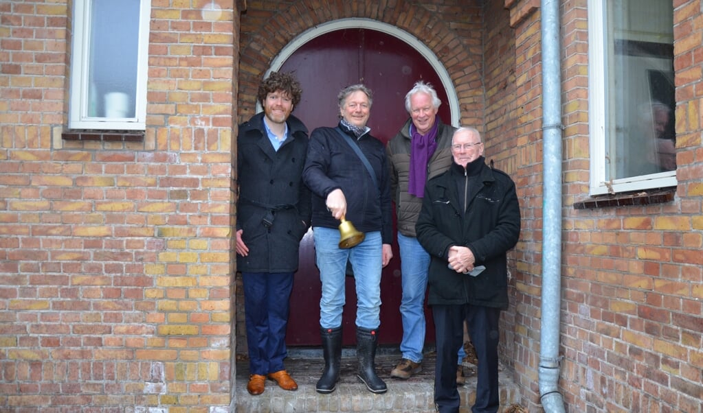 Huidige directeur Sven Baijens, oud-leerling Jos Balvers, oud-docent Philip Korff de Gidts en oud-directeur Joop de Bruijn