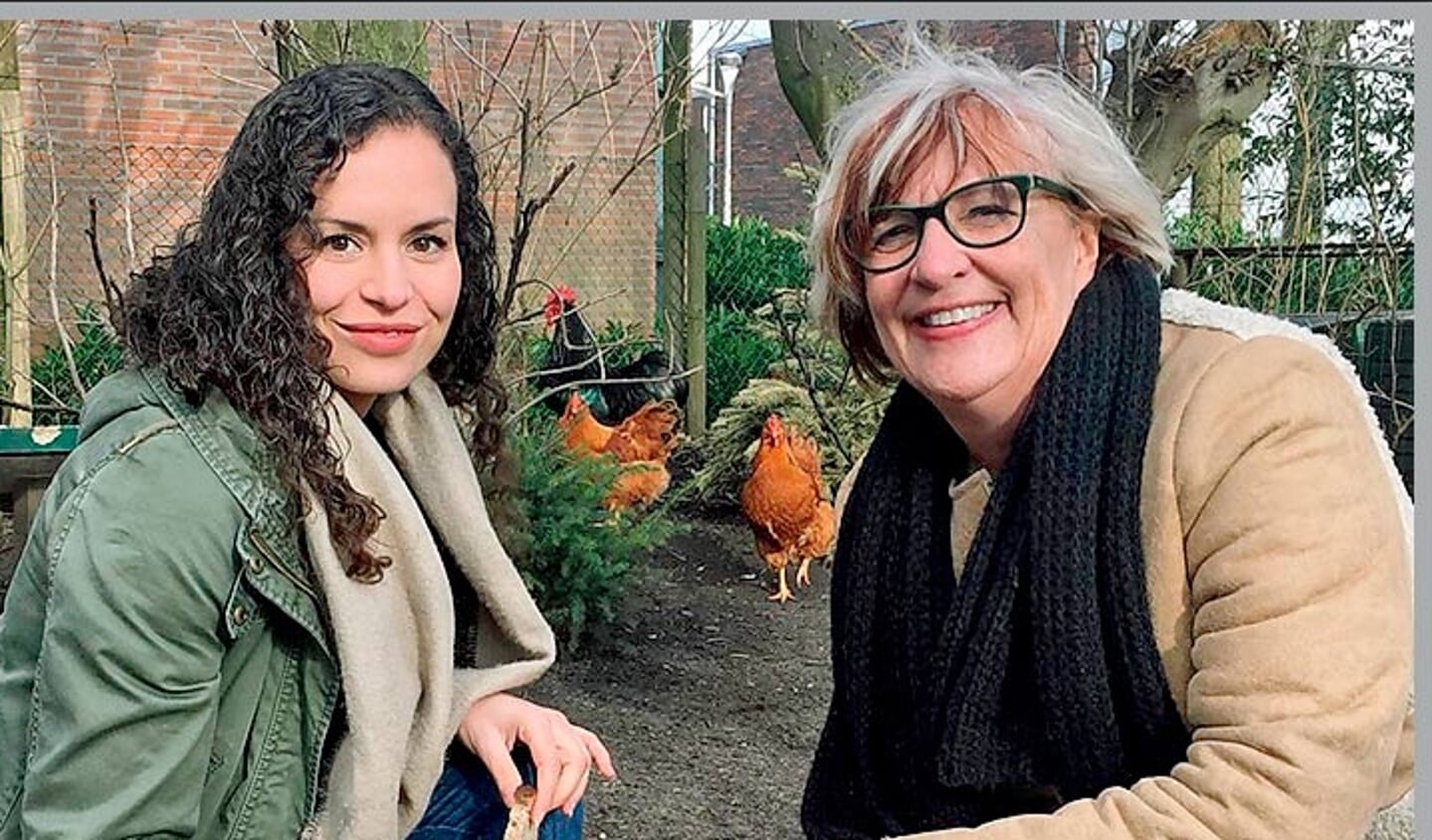 Groenlinks-raadsleden Cheimaa Aouni en Stieneke Kruijer.