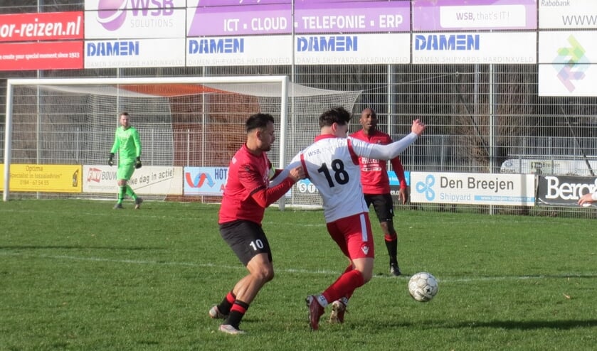 Aldo Tagliasacchi (18) in duel tegen EBOH