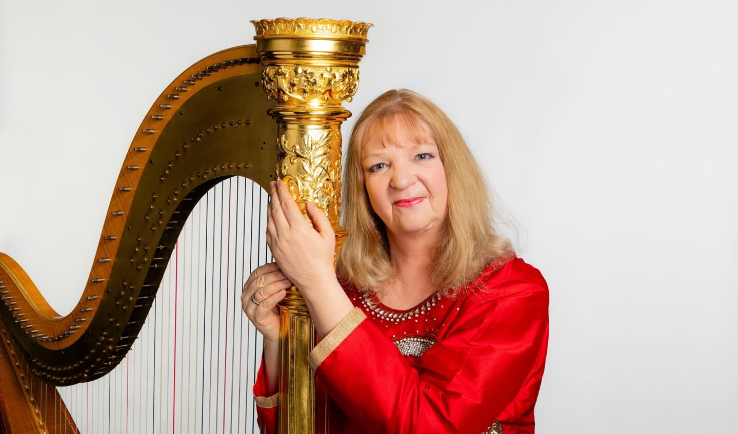 Harpiste Regina Ederveen met totaalprogramma over Rosa Spier in Emmaüskerk.