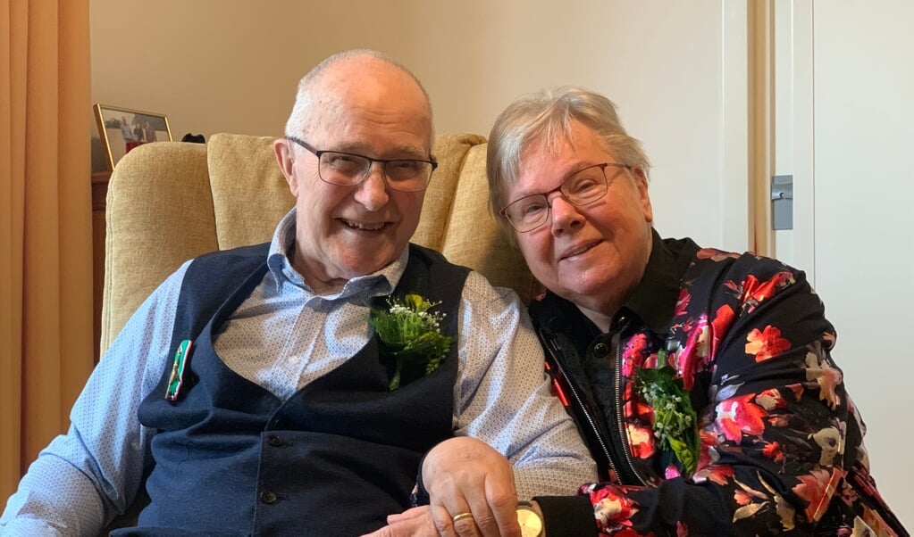 Arie en Lies van Stam vieren hun 60-jarig huwelijksfeest: ,,Samen op een prentje maar nog lang niet aan z'n endje"