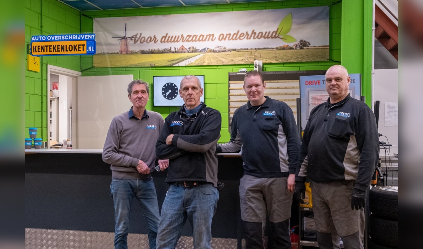 Het team van autobedrijf PECO kijkt er naar uit om binnenkort de nieuwe Service Adviseur in het team te morgen verwelkomen