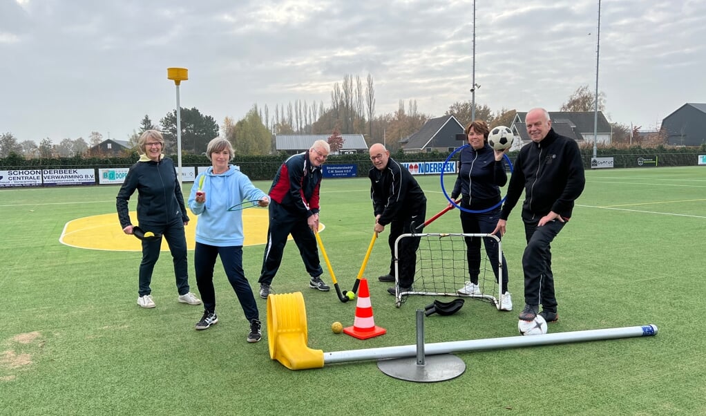 Bij Kombifit worden er veel verschillende soorten sport beoefend.
Van links naar rechts: Toos Veldhuizen, Ronneke Bleeker, Wout Veldhuizen, Henk van
Ruitenbeek, Arina de Korte en Jan Van de Kuil.
