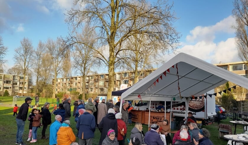 Leer elkaar beter kennen op het grasveld.