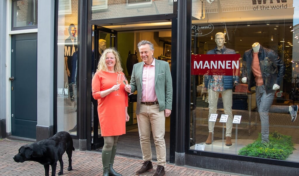Susan en Bert van Cooten al proostend op het feestjaar 2022.