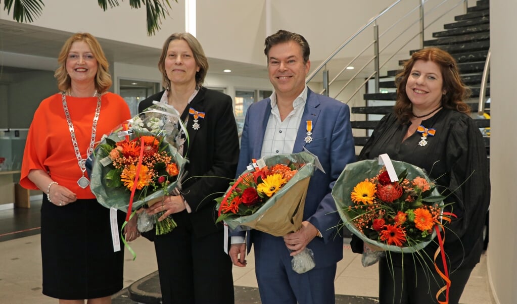 Burgemeester Melissant met Marjo Molengraaf, Frank Barth en Renate van Maaren