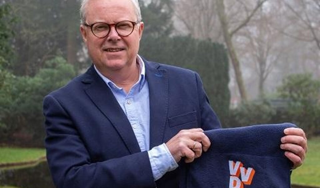 Walter van Dijk van de VVD is met 2276 een goede tweede. 