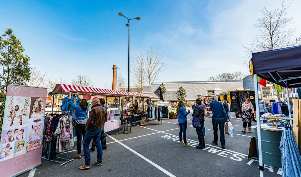 De Lieve Lentemarkt strijkt zaterdag neer op de Oliemolenhof. 