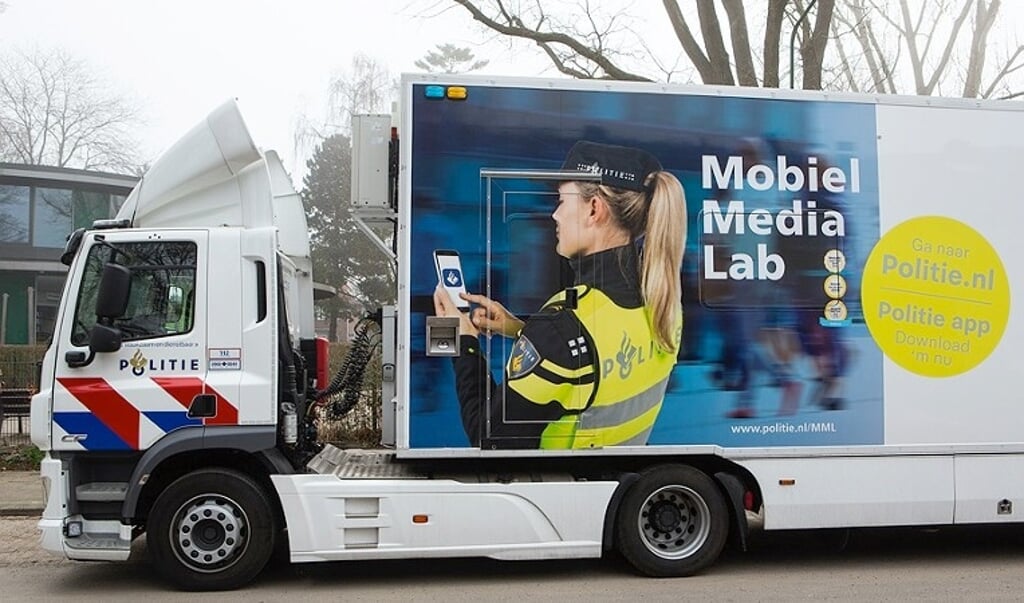 Mobiel Media Lab staat vrijdag 11 maart op het Meidoornplein in Wezep.