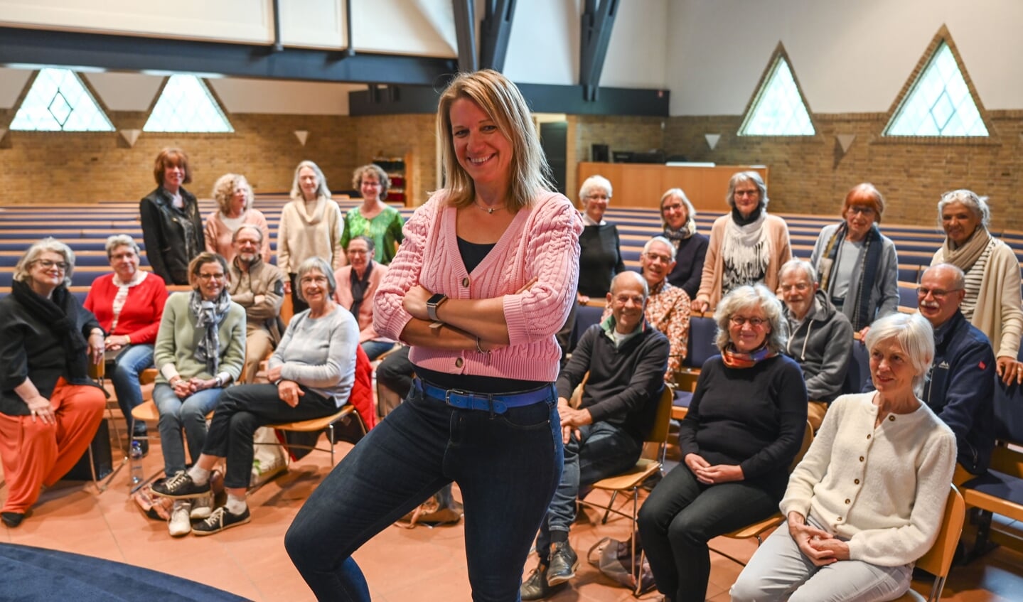 Dirigent Astrid Krause en Kamerkoorleden Tourdion hopen op een volle zaal op 15 mei.