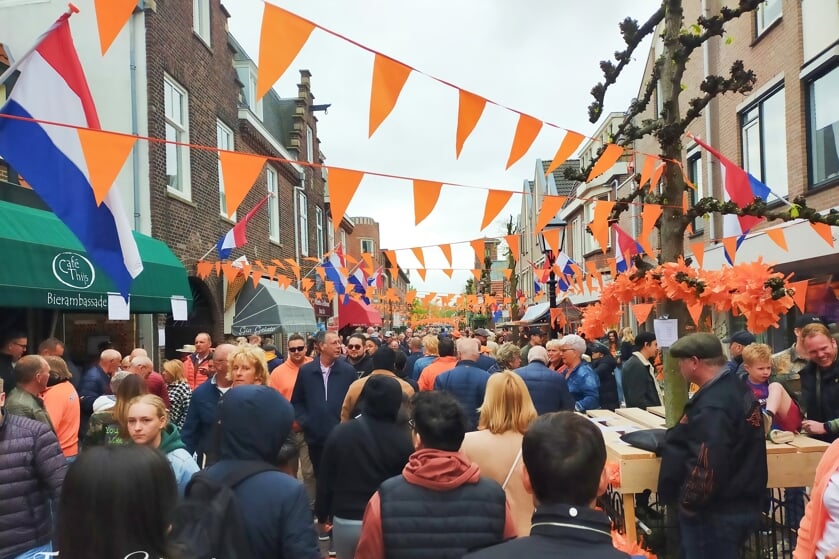 Koningsdag in het Oude Dorp.