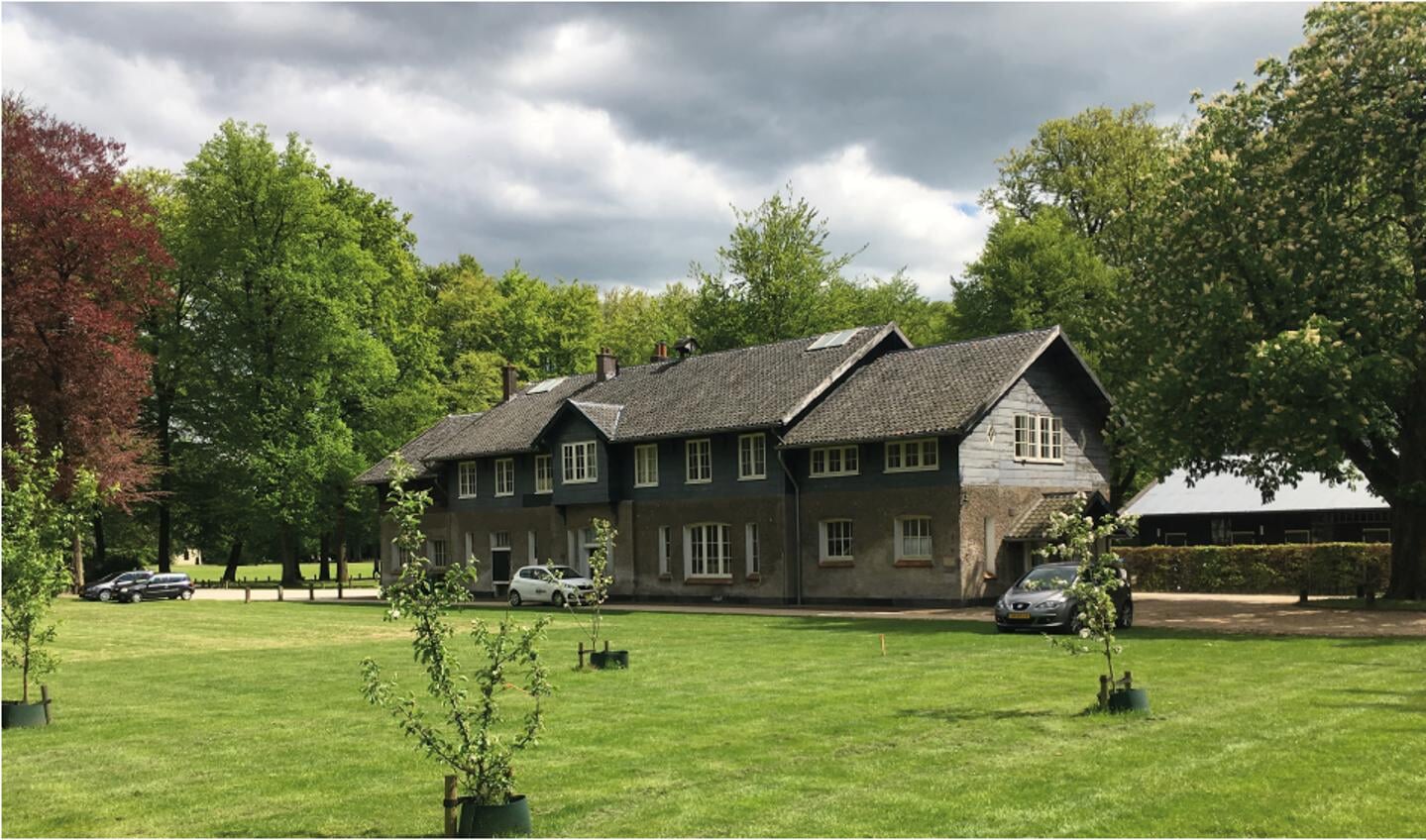 Het Dienstengebouw op het landgoed van Huis Doorn