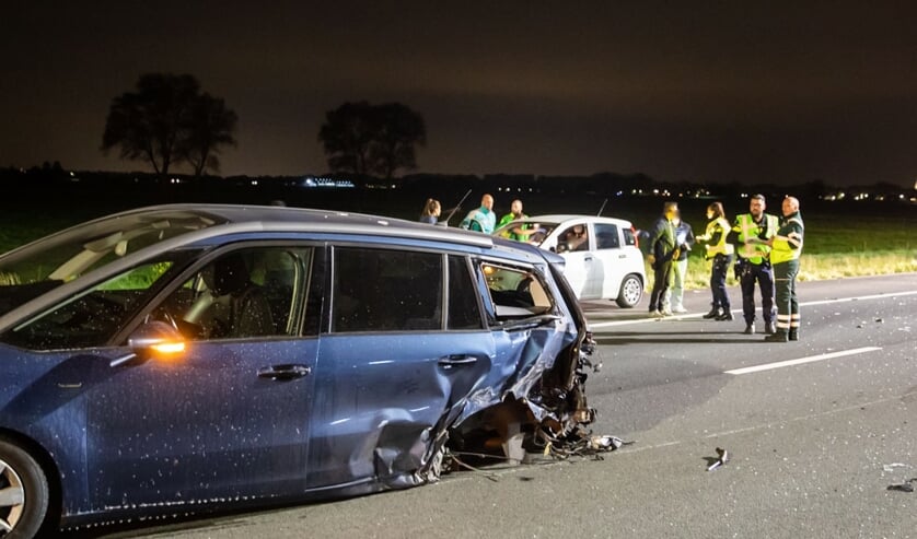 A1 bij Baarn bijna 2 uur afgesloten na ongeval.