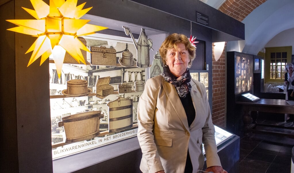 Gildegids Mieke Kroep richtte de presentatie in over de bedrijvigheid van de Hernhutters. 