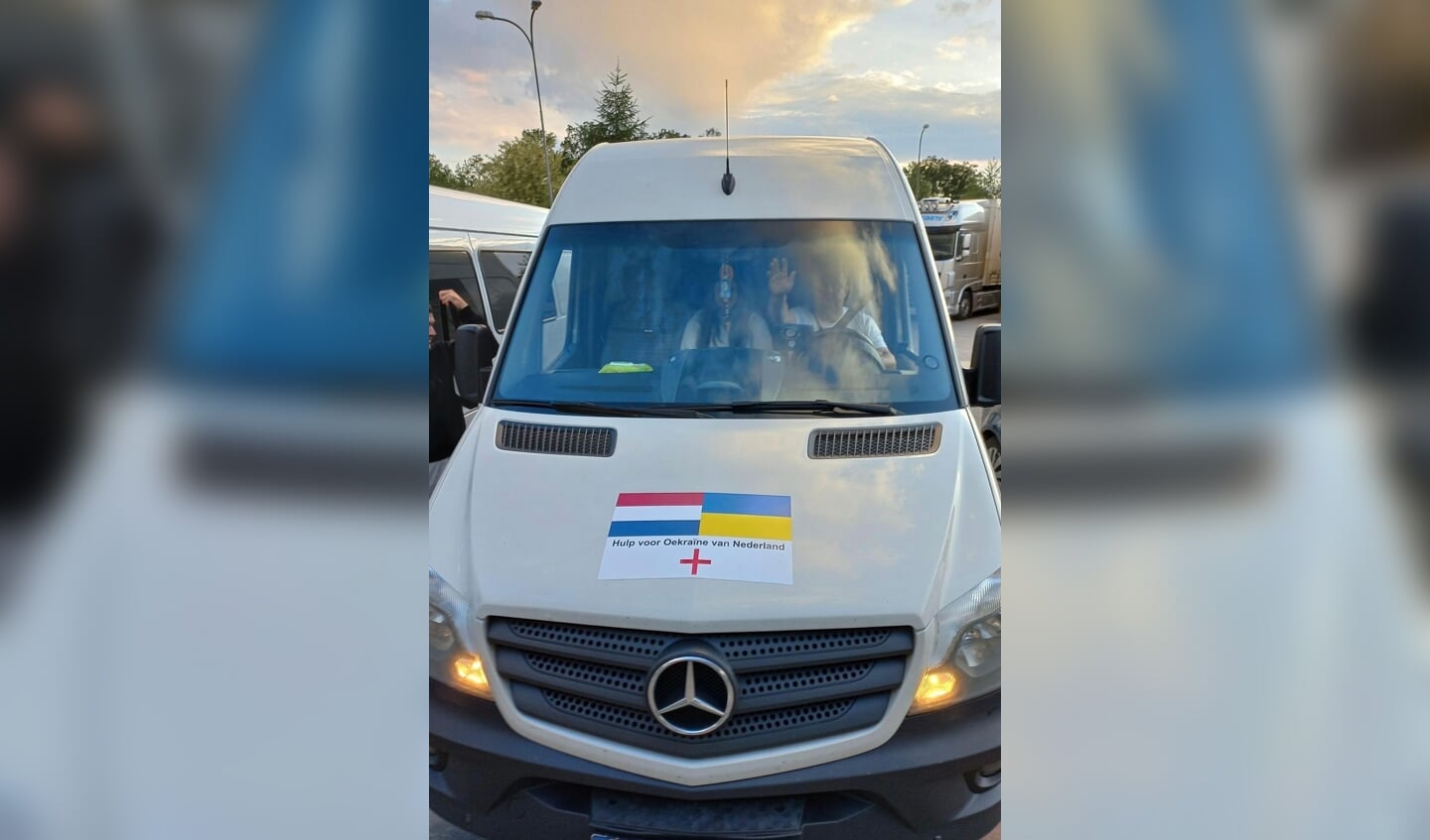 Dmytro Ikonad reist regelmatig vanuit Den Haag naar Oekraïne om hulp te bieden.
