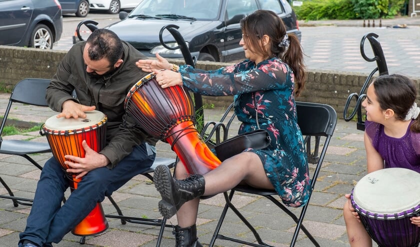 Wereldmarkt Emmauskerk Soesterkwartier ivm bestaan 5 jaar Taalkamer
