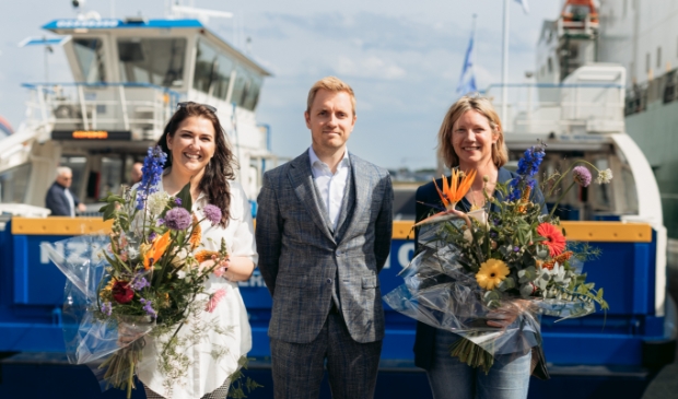 <p>Anita Markx (GVB), Marco Hoogendoorn (Holland Shipyards Group) en Inge Keur (GVB).</p>
