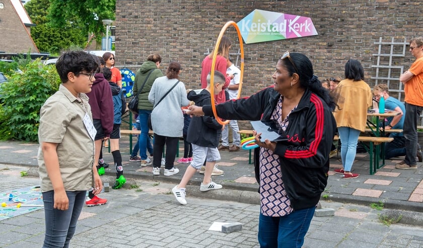 Wereldmarkt Emmauskerk Soesterkwartier ivm bestaan 5 jaar Taalkamer