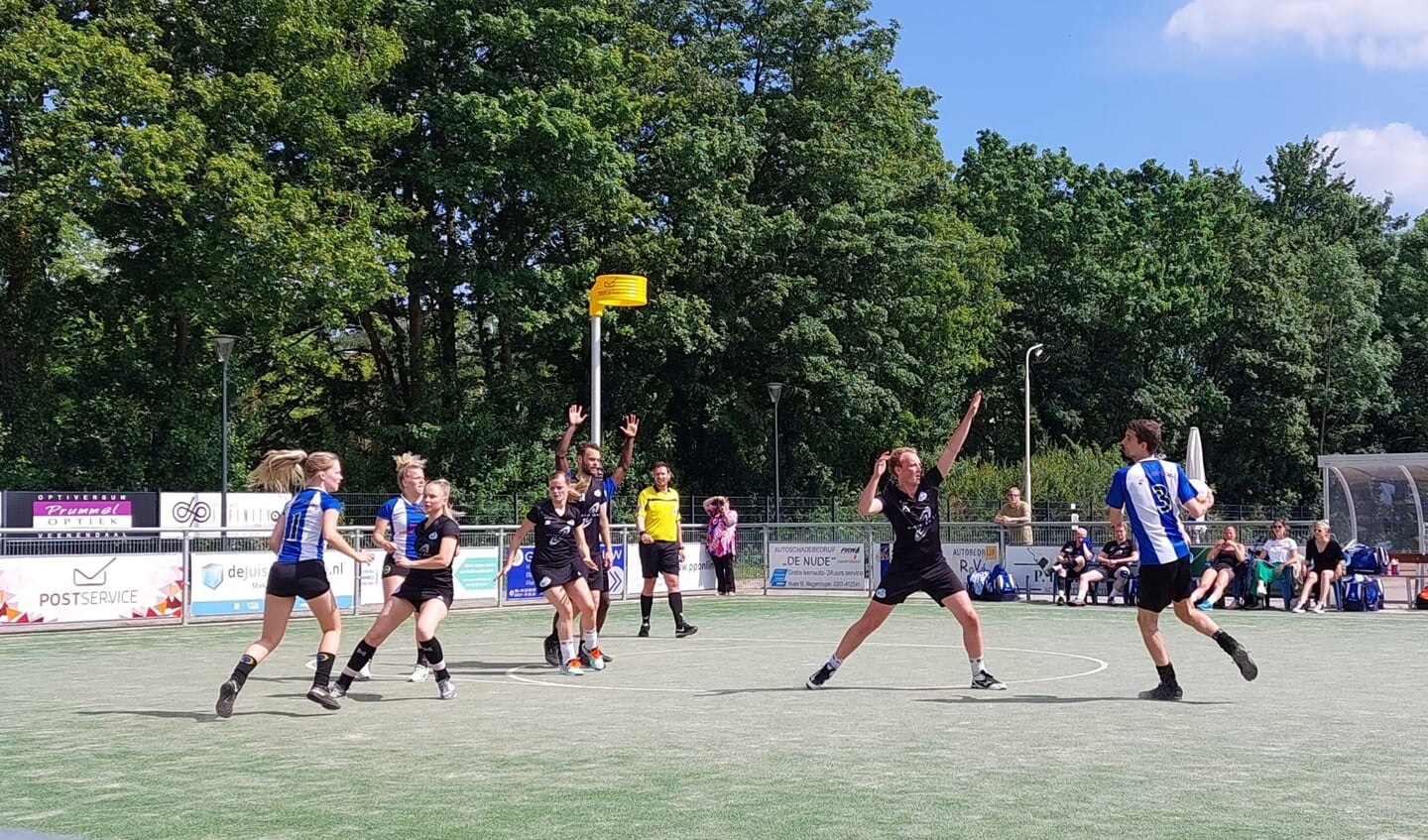 Wageningen 1 in actie op Het Binnenveld
