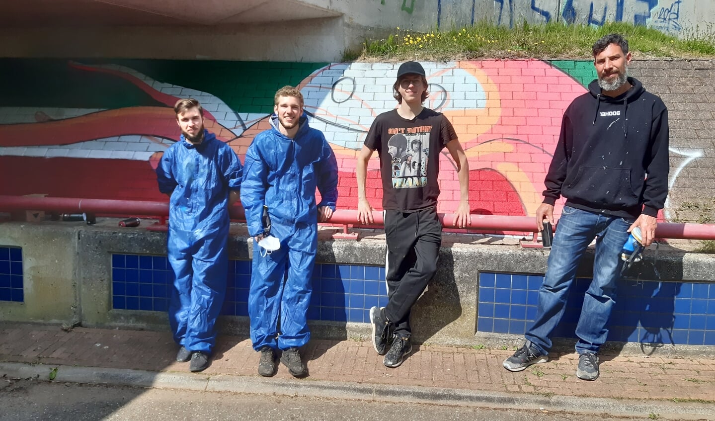 V.l.n.r. De initiatiefnemers Lucas van Ipenburg en Youri Bresser, ontwerper Victor Bloemhof en begeleider/coach Daniël van de Haterd.