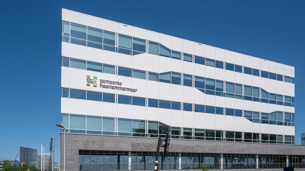 Het tijdelijke raadhuis van Haarlemmermeer.