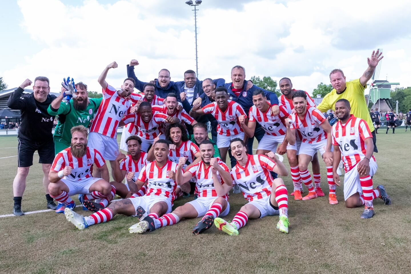 Feest bij SVW na het behalen van de titel