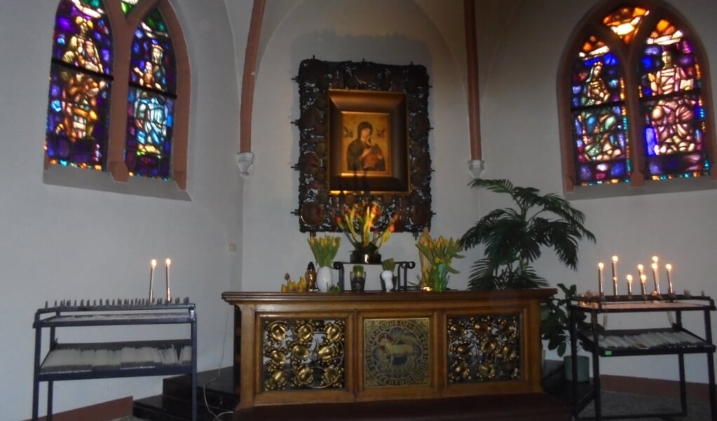 In de Mariakapellen bij de katholieke kerken, zoals deze in Wijk bij Duurstede, komen mensen met allerlei achtergronden en gedachten, 31 mei wordt er samen over Maria doorgedacht. 
