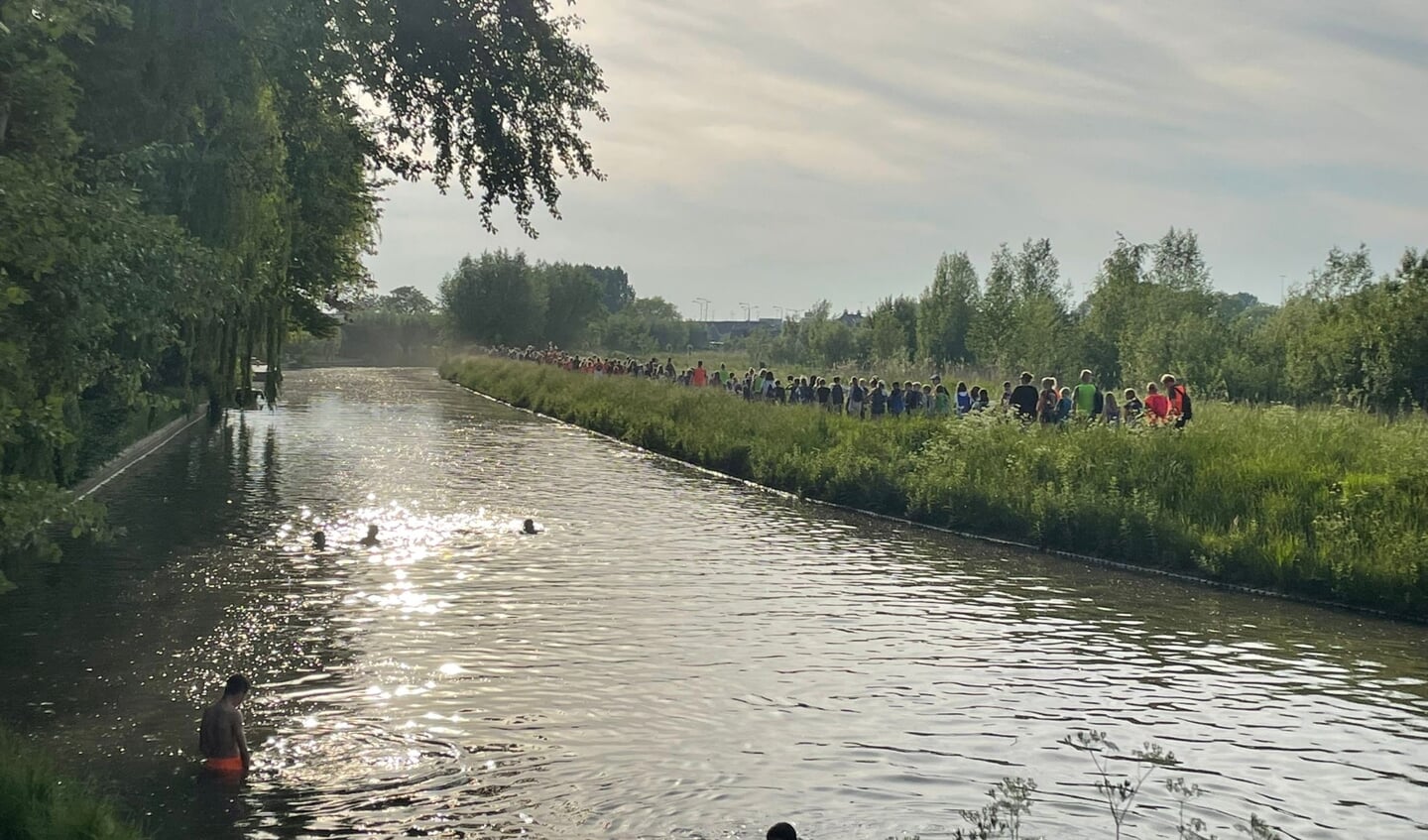 De Avondvierdaagse kwam uiteraard langs de Kromme Rijn