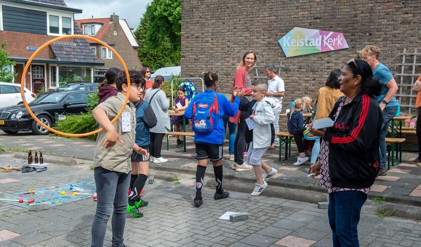 Wereldmarkt Emmauskerk Soesterkwartier ivm bestaan 5 jaar Taalkamer