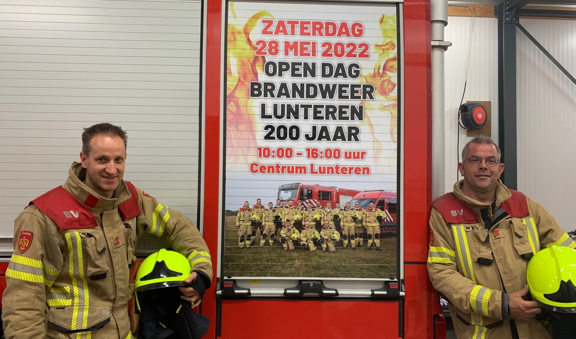 Arend Jan van den Top en Peter van den Berg van de vrijwillige brandweer in Lunteren