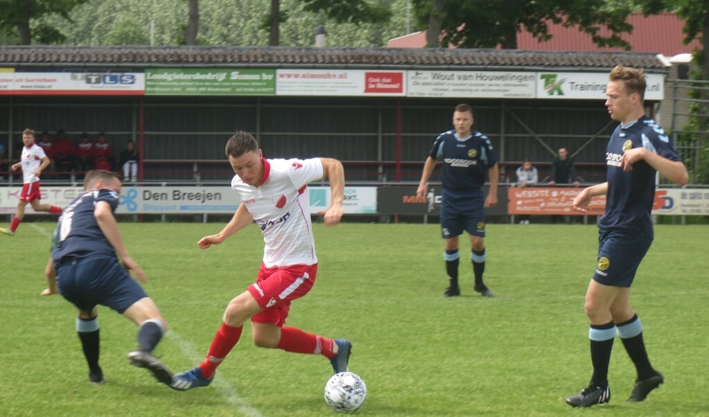 Collin de Kok in duel met Perkouw