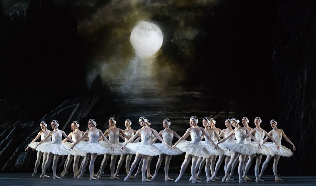 Het Zwanenmeer door het Royal Ballet.
