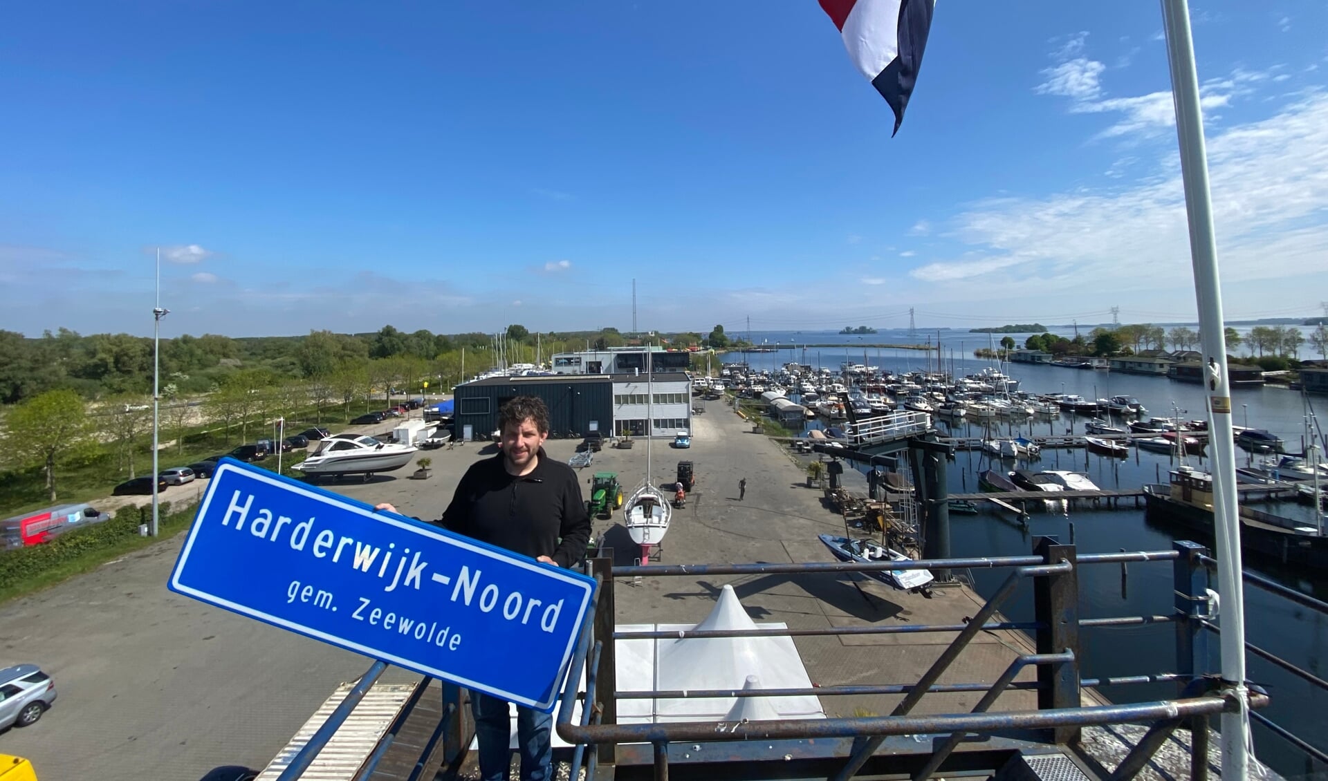 Overzicht van het terrein Harderhaven, waar Maarten Nieuwenhuis op 25 juni Concert@Guus organiseert. (Foto: Marcel Schipper)