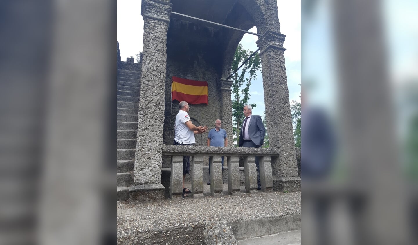 onthulling bord Uilentoren