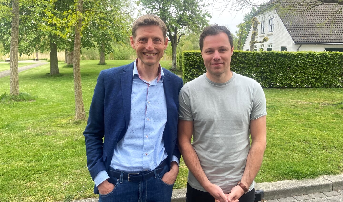 Fractievoorzitters Arjen Hussem van P21 (links) en Onno James van D66