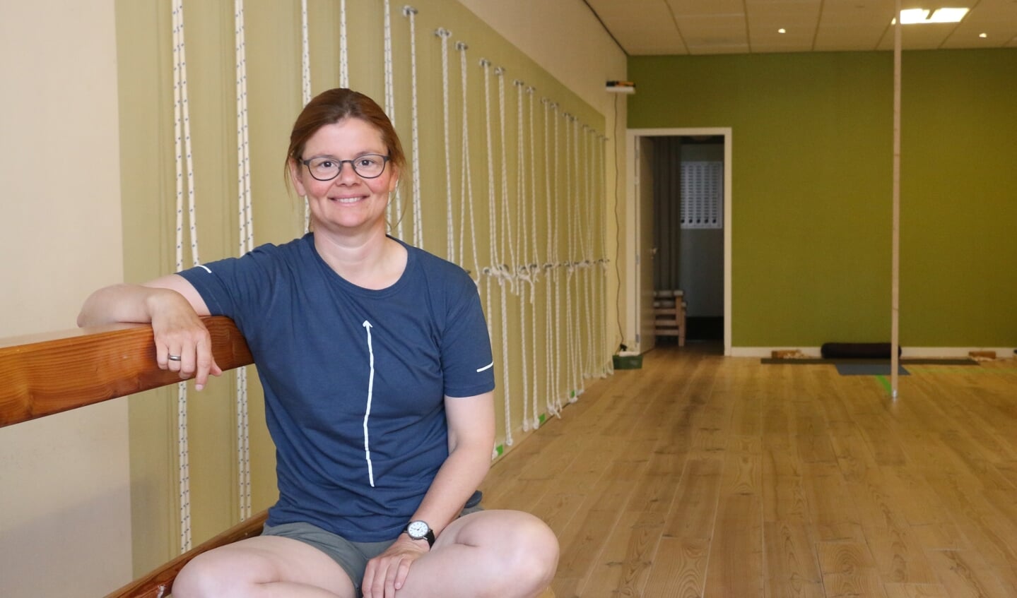 Karin de Grip: ,,Iyengar yoga nodigt je uit om zonder afleiding met jezelf aan de slag te gaan."