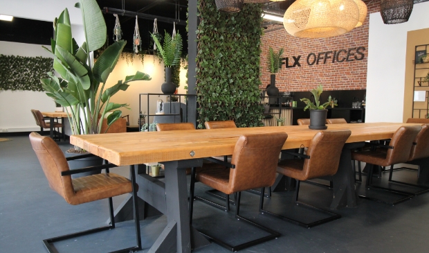 Ontdek het gemak van het hybride werken bij FLX Offices aan de Brouwersgracht in Veenendaal.