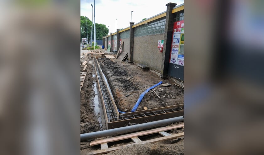 Voorbereidend werk voor de bouw van de nieuwe kleedkamers