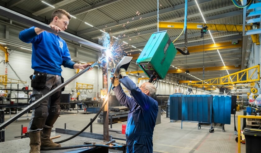Arjan Dekker maakte een supersnelle carrièreswitch van chauffeur naar werkvoorbereider.