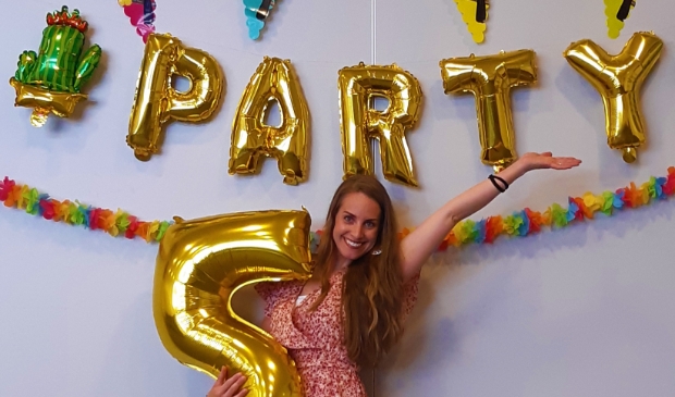 <p>Laura's Musical bestaat 5 jaar.</p>