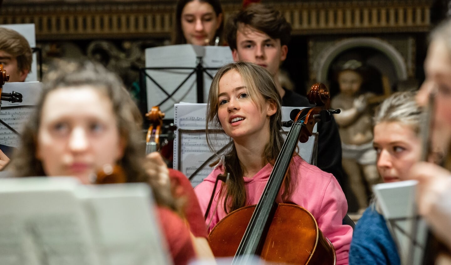 Het Amersfoorts Jeugd Orkest viert op 3 juli het zestig jarig jubileum met een feestelijk jubileumconcert in het Leerhotel.