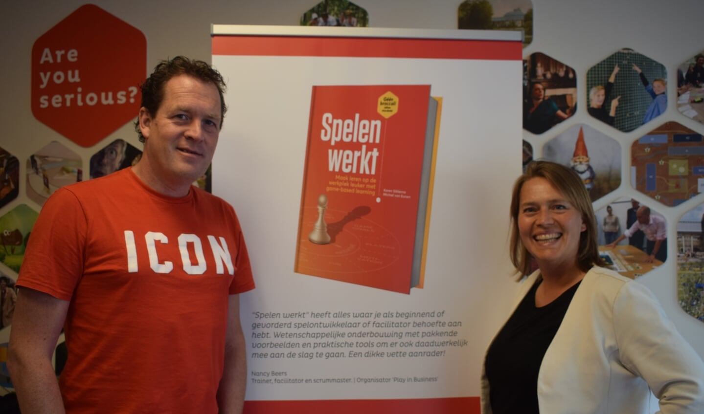 Michiel van Eunen en Karen Sikkema zijn blij dat het boek klaar is.